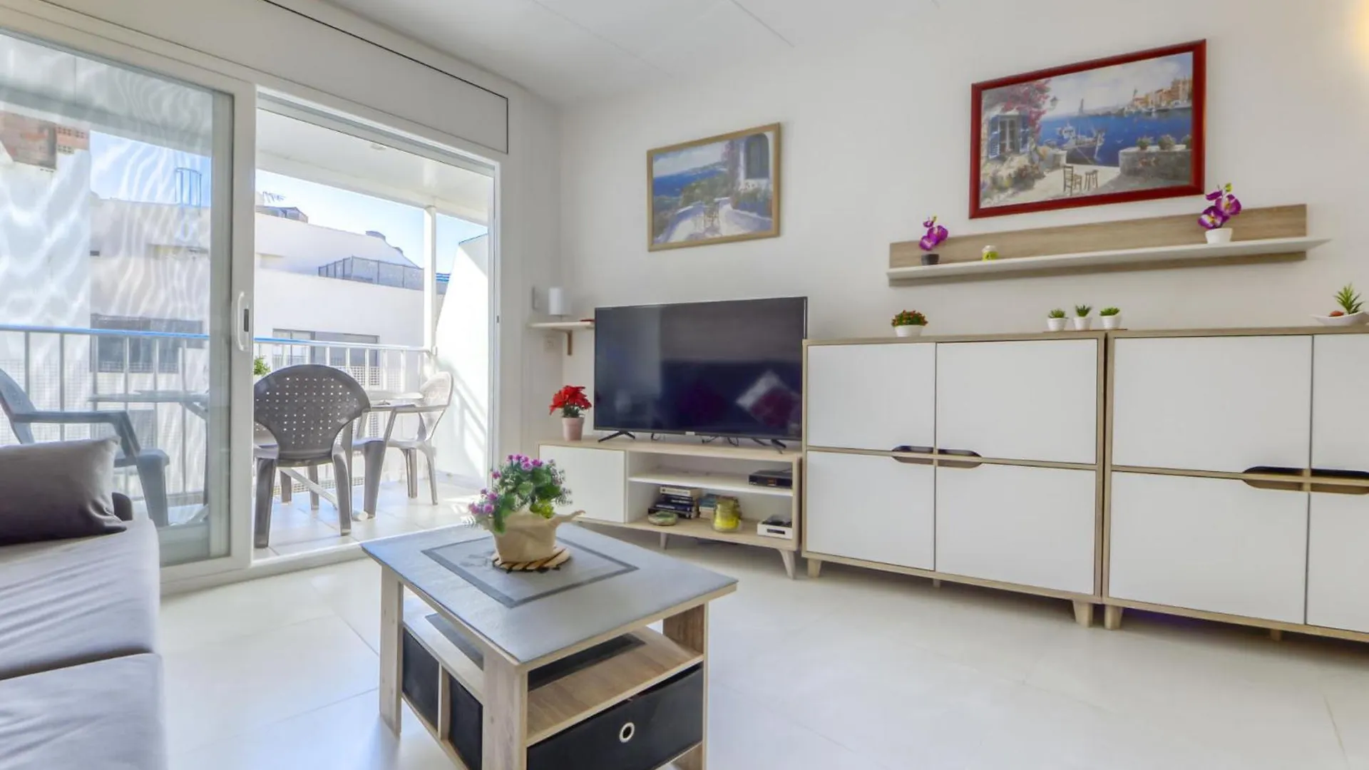 Apartment Las Palmeras By Interhome Roses