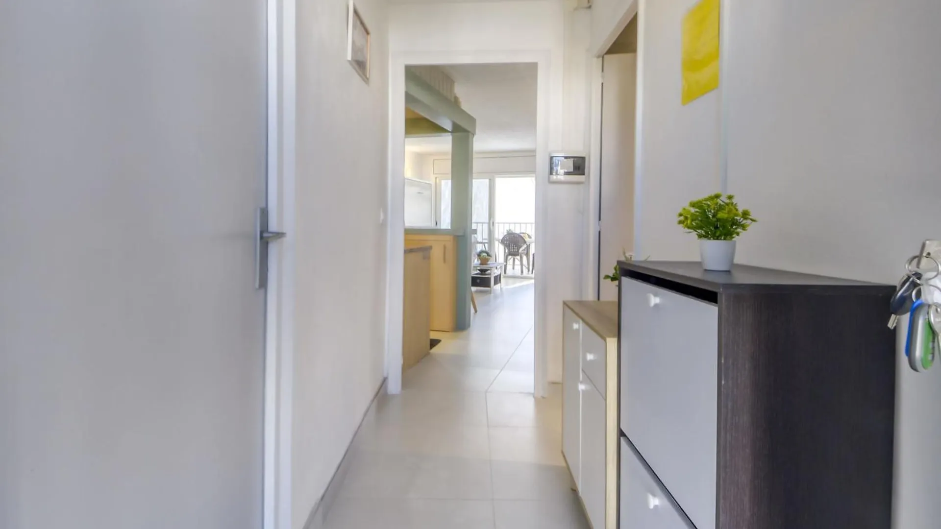 Apartment Las Palmeras By Interhome Roses